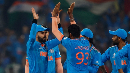 Admiring Indian team : అదరగొడుతున్న భారత ఆటగాళ్లు