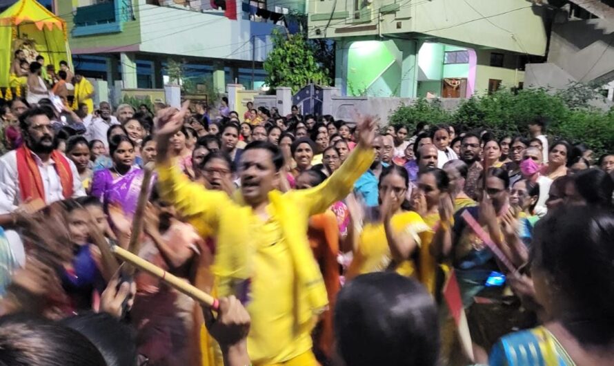 Govindarajula temple : అంగరంగ వైభవంగా గోవిందాద్రి గిరి ప్రదక్షిణ