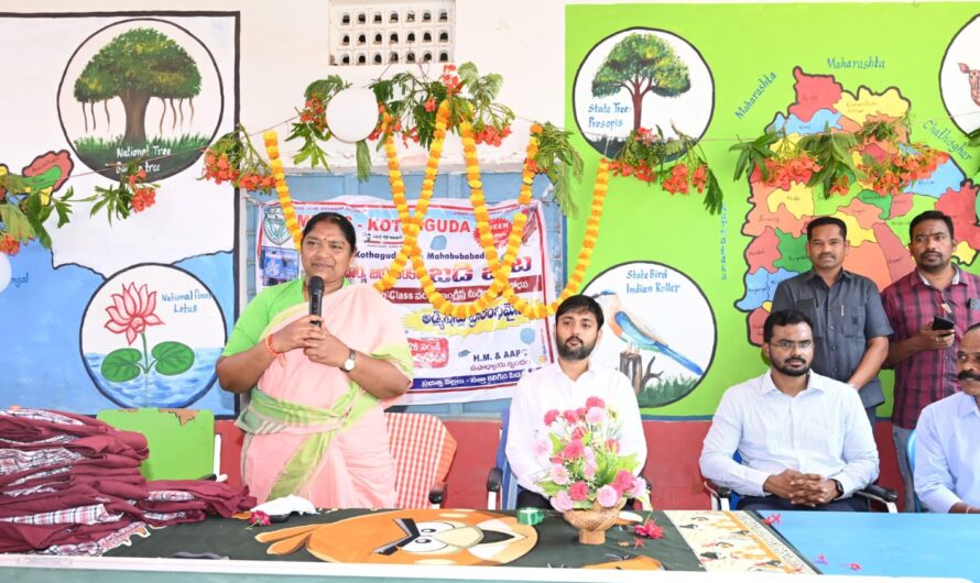 Minister Danasari Seethakka : ఇందిరమ్మ ఇల్లు నిర్మాణం కోసం ముగ్గు పోసిన మంత్రి సీతక్క