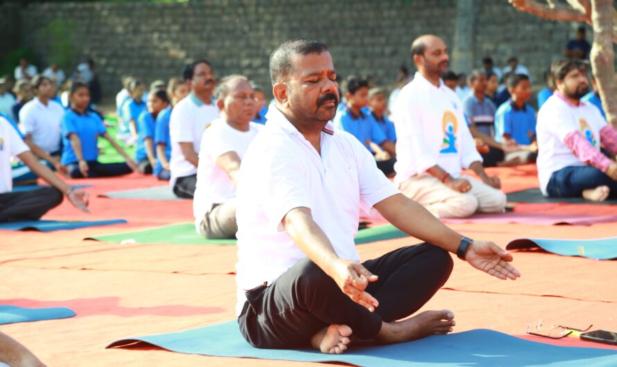 Yoga Day : యోగ దినోత్సవ వేడుకలో పాల్గొన్న ఎమ్మెల్యే,ఎంపీ..