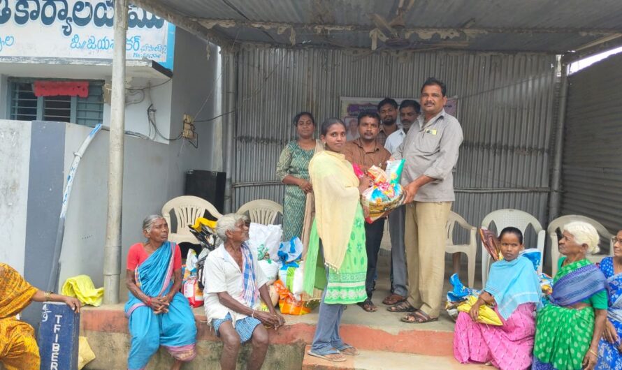 Help Foundation : 800 వందలు విలువ చేసే నిత్య అవసర సరుకులు పంపడం