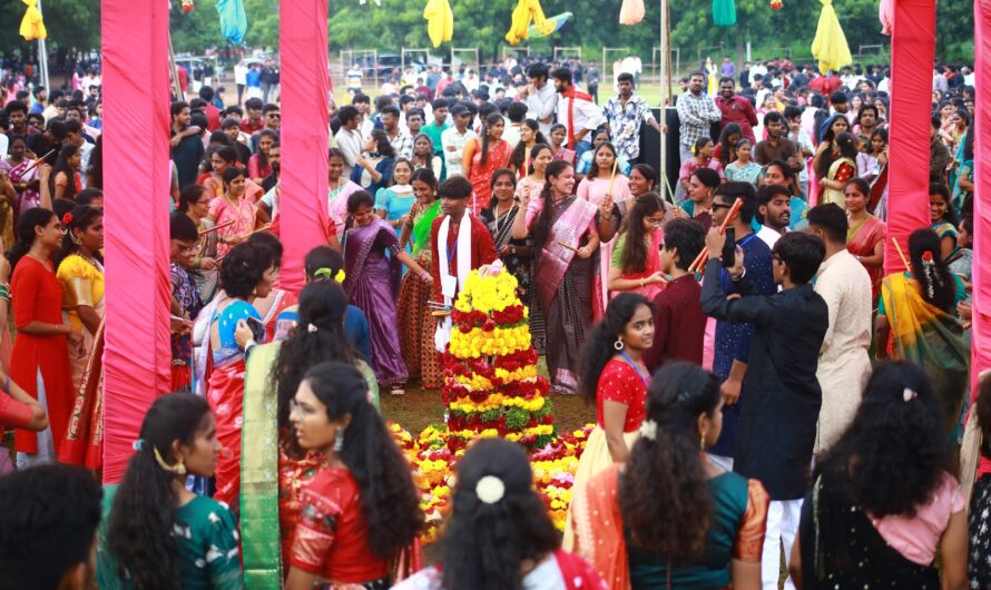 S.R. University : యూనివర్శిటీలో న‌వధారా వేడుక‌ల ఘ‌న ప్రారంభం